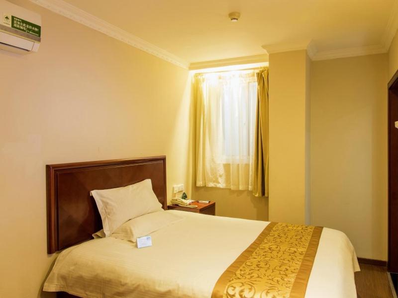 Greentree Inn Jiangsu Taizhou Jingjiang Bus Station Express Hotel מראה חיצוני תמונה